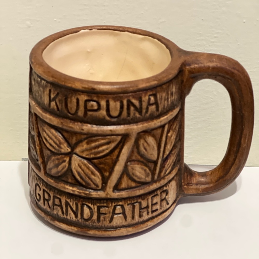 Vintage 1970s “Kupuna - Grandfather” Hawaiian Souvenir 10 oz Mug